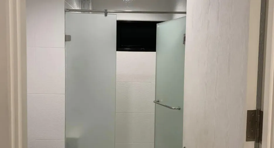 For sale 2 bedrooms condo in Bang Phlat, Bangkok