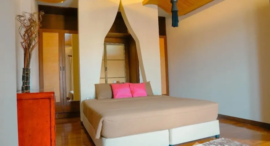 For sale 4 bedrooms villa in Bang Lamung, Chonburi