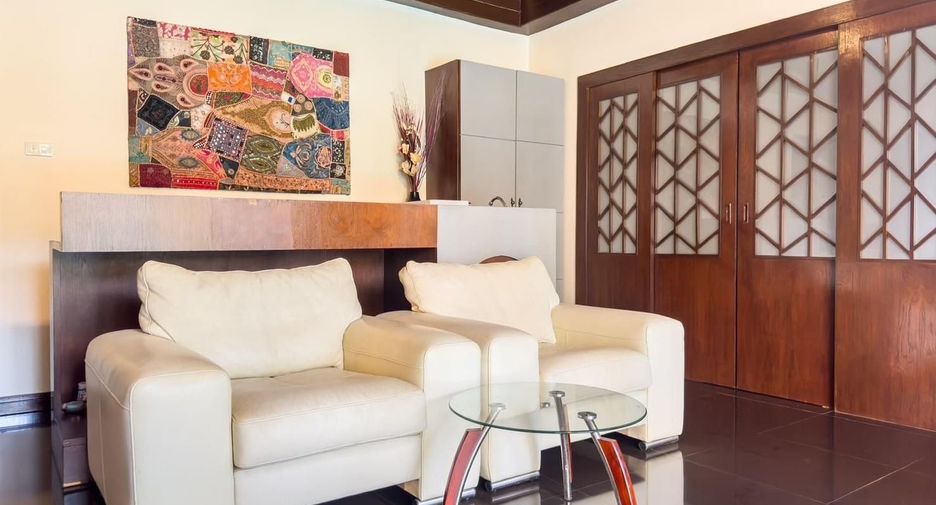 For sale 4 bedrooms villa in Bang Lamung, Chonburi