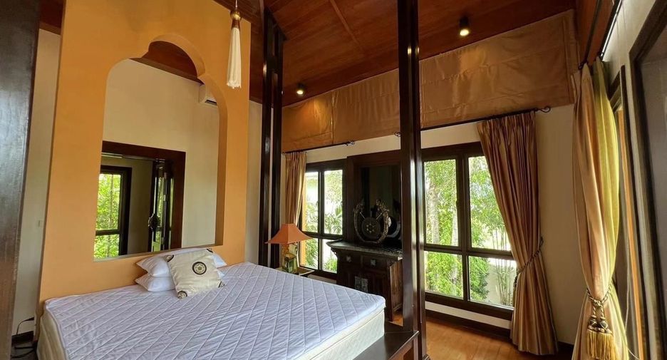 For sale 4 bedrooms villa in Bang Lamung, Chonburi