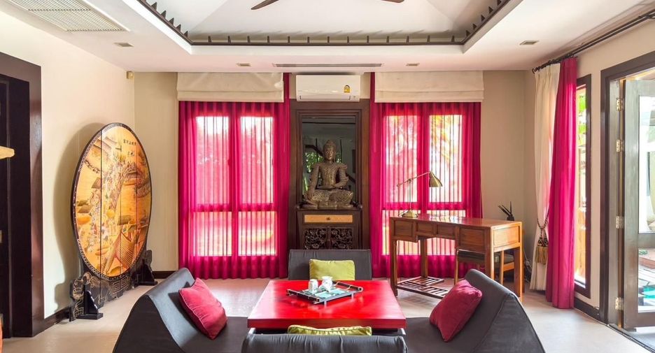 For sale 4 bedrooms villa in Bang Lamung, Chonburi