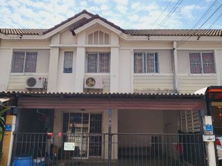 For sale 3 bedrooms townhouse in Lat Krabang, Bangkok