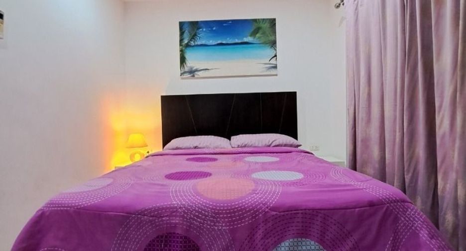 For sale 1 bed condo in Phra Khanong, Bangkok