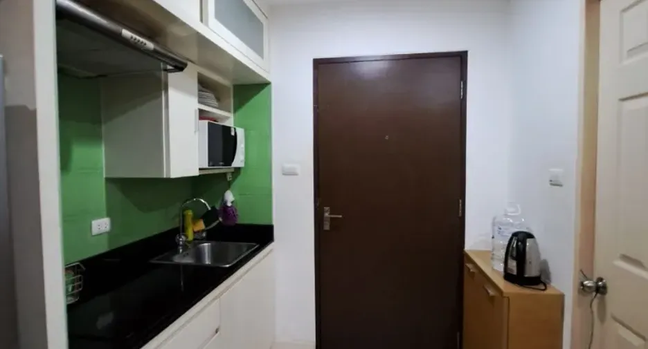 For sale 1 bed condo in Phra Khanong, Bangkok
