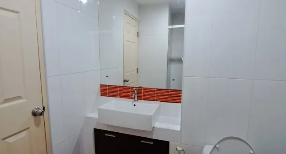 For sale 1 bed condo in Phra Khanong, Bangkok
