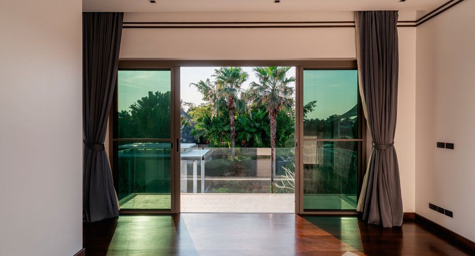 For sale 6 bedrooms villa in Thalang, Phuket