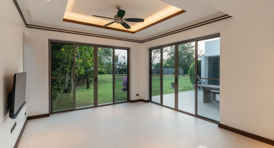 For sale 6 bedrooms villa in Thalang, Phuket