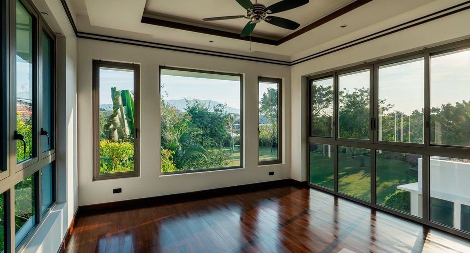 For sale 6 bedrooms villa in Thalang, Phuket