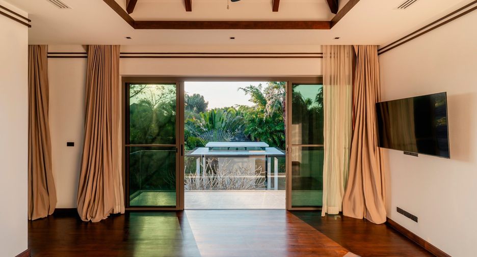 For sale 6 bedrooms villa in Thalang, Phuket