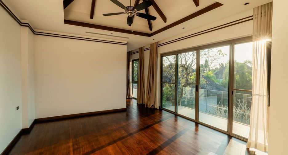 For sale 6 bedrooms villa in Thalang, Phuket