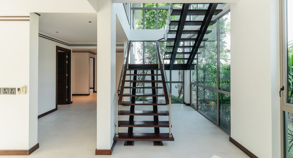 For sale 6 bedrooms villa in Thalang, Phuket