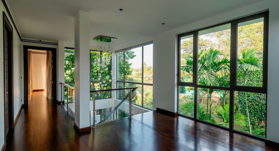 For sale 6 bedrooms villa in Thalang, Phuket