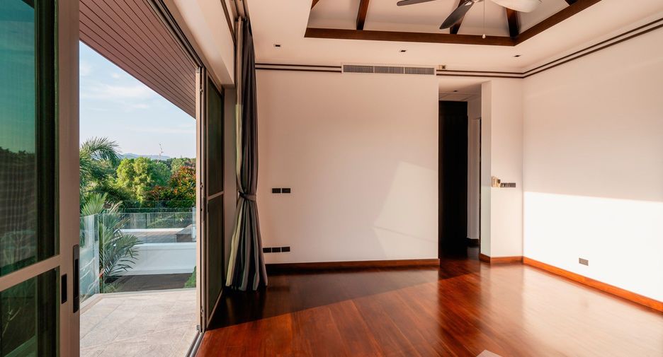 For sale 6 bedrooms villa in Thalang, Phuket