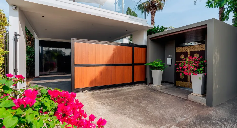 For sale 6 bedrooms villa in Thalang, Phuket