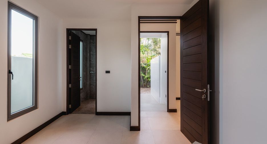For sale 6 bedrooms villa in Thalang, Phuket