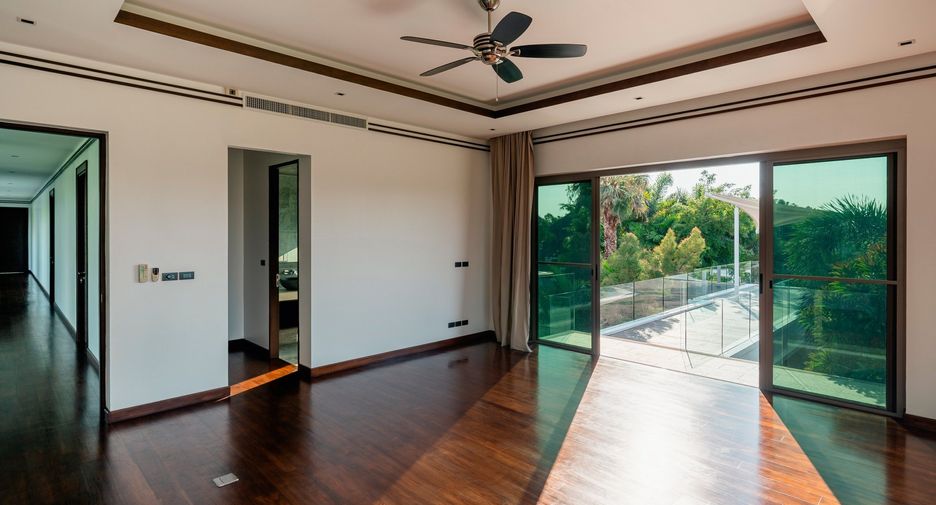 For sale 6 bedrooms villa in Thalang, Phuket