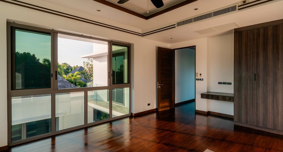 For sale 6 bedrooms villa in Thalang, Phuket