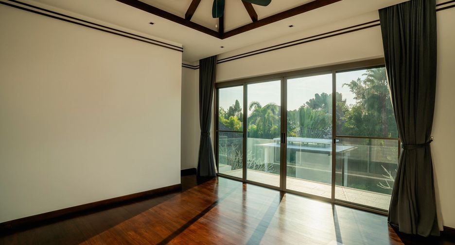 For sale 6 bedrooms villa in Thalang, Phuket