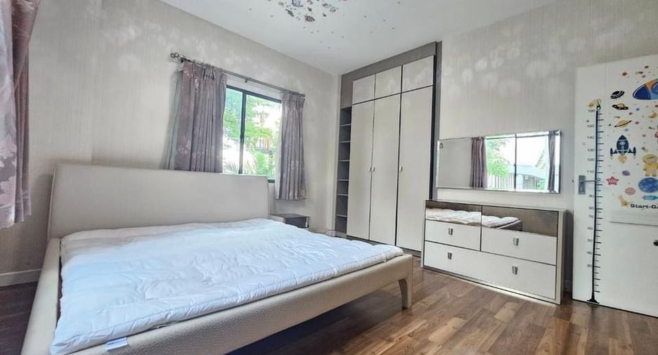 For sale 4 bedrooms house in Prawet, Bangkok