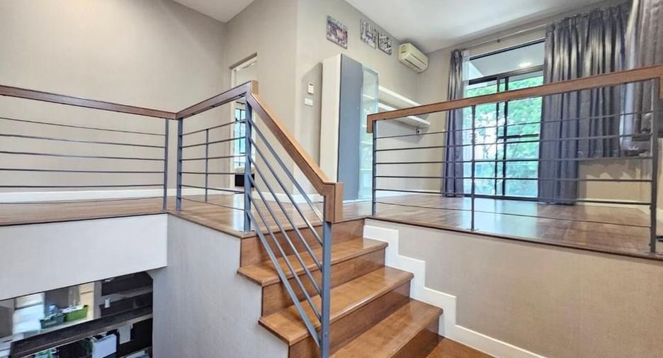 For sale 4 bedrooms house in Prawet, Bangkok