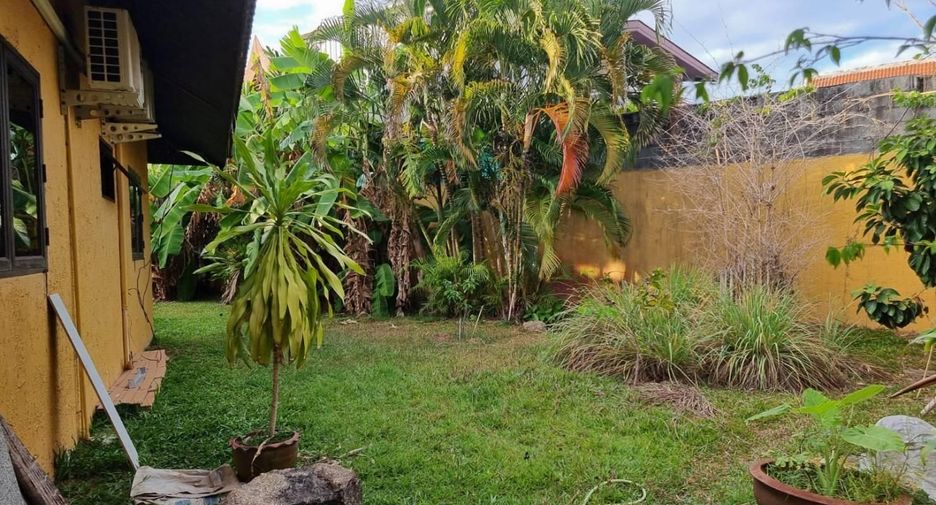 For sale 3 bedrooms villa in Mueang Phuket, Phuket