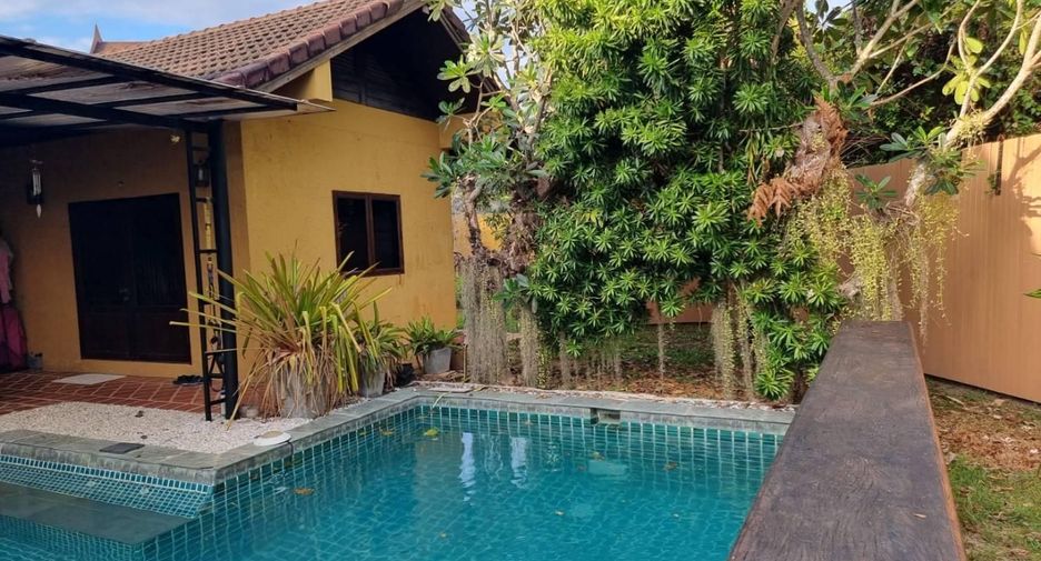 For sale 3 bedrooms villa in Mueang Phuket, Phuket