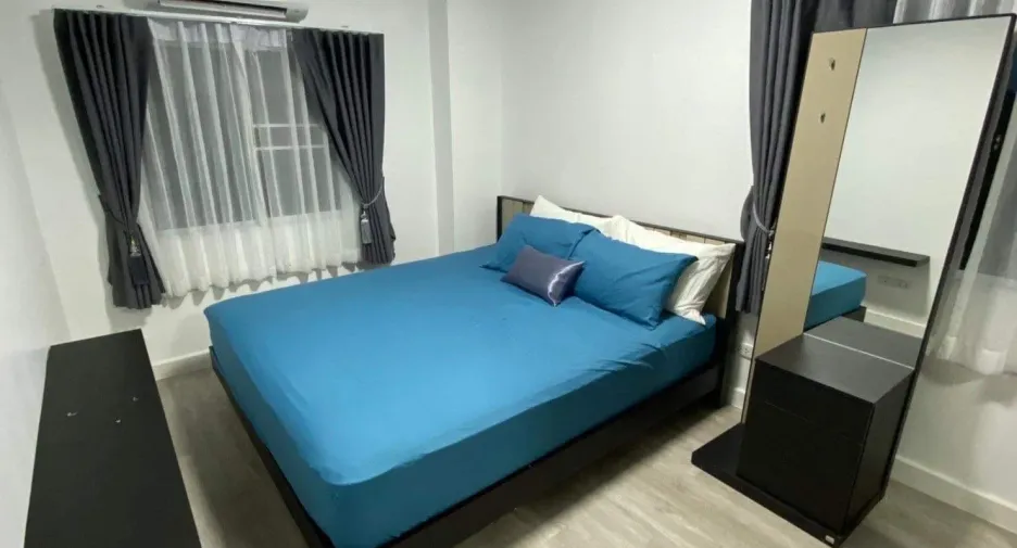 For rent 3 bedrooms townhouse in Mueang Nonthaburi, Nonthaburi