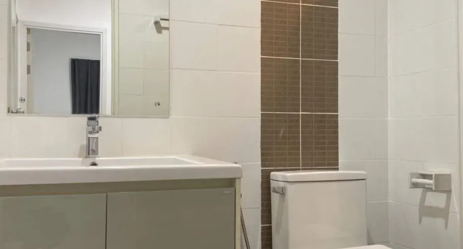For rent 3 bedrooms townhouse in Mueang Nonthaburi, Nonthaburi