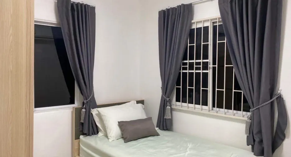 For rent 3 bedrooms townhouse in Mueang Nonthaburi, Nonthaburi