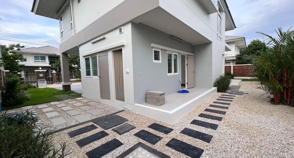 For sale 4 bedrooms house in Thawi Watthana, Bangkok
