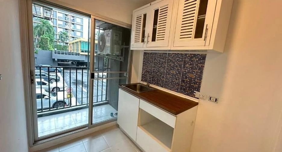 For sale 1 bed condo in Bang Kapi, Bangkok