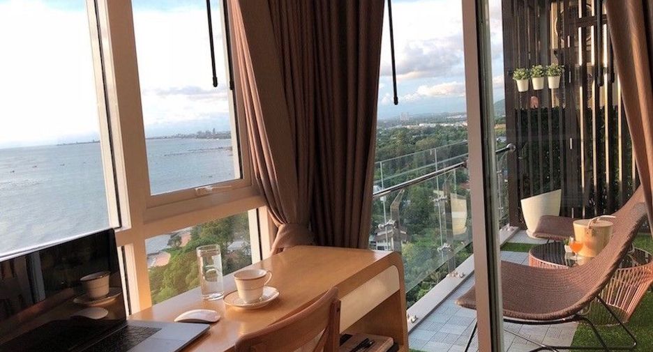 For sale 2 bedrooms condo in Si Racha, Chonburi