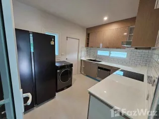 Casa en alquiler de 4 habitaciones en Mueang Phuket, Phuket