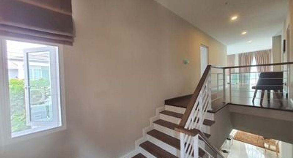 Haus zum Kauf mit 4 Zimmer in Thung Khru, Bangkok