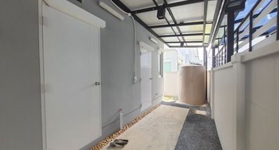 Haus zum Kauf mit 4 Zimmer in Thung Khru, Bangkok
