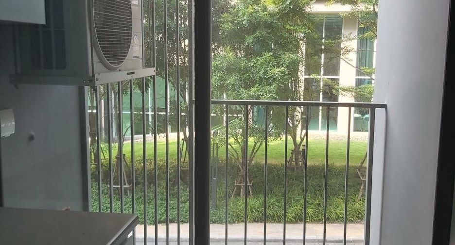 For sale 1 bed condo in Si Racha, Chonburi