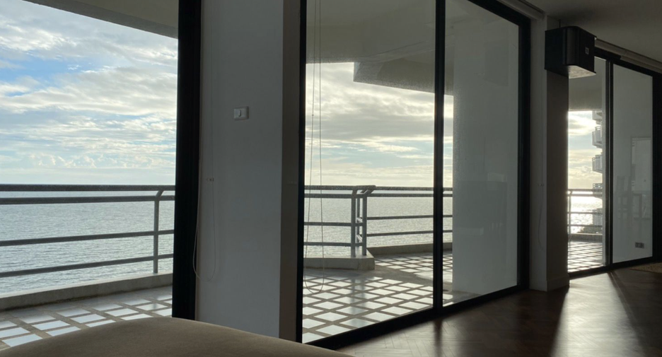 For sale 5 bedrooms condo in Mueang Rayong, Rayong