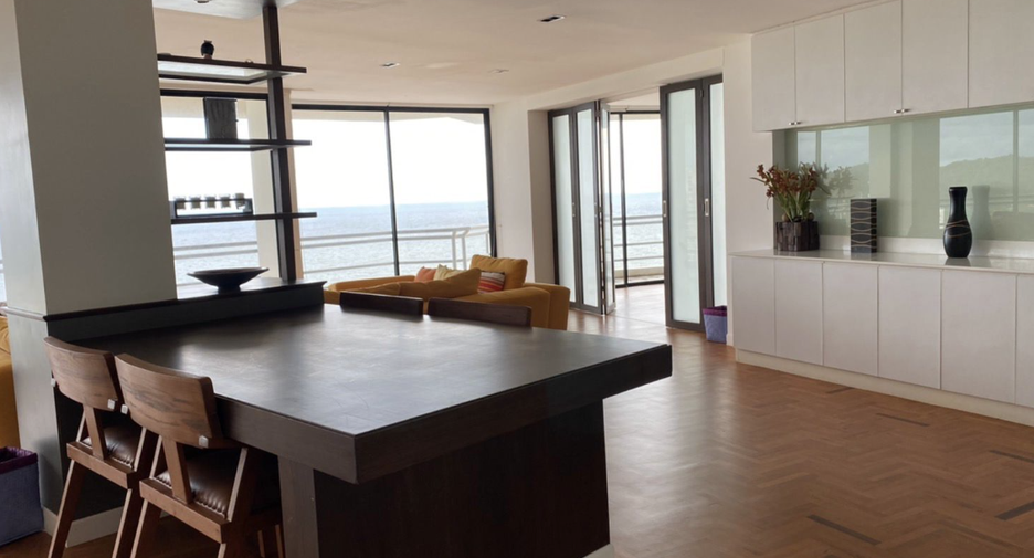 For sale 5 bedrooms condo in Mueang Rayong, Rayong