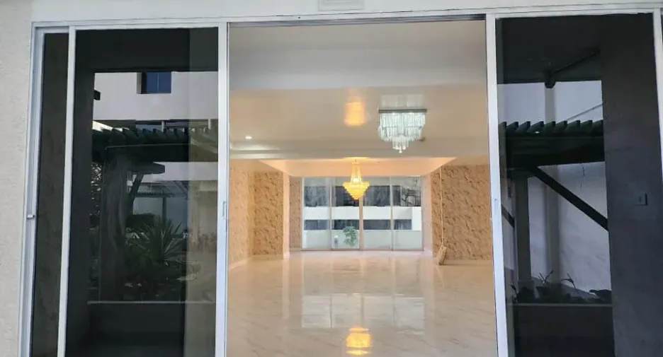 ขาย 4 ห้องนอน คอนโด ใน วัฒนา, กรุงเทพฯ