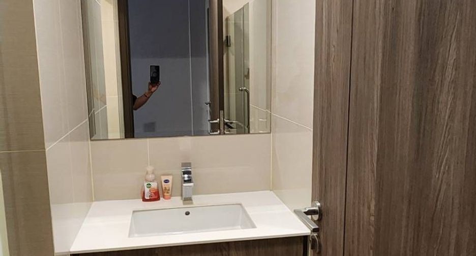For sale 2 ベッドルーム condo in Bang Na, Bangkok