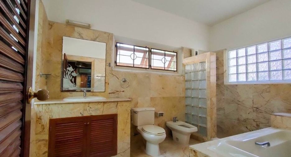 For sale 3 bedrooms house in Kathu, Phuket