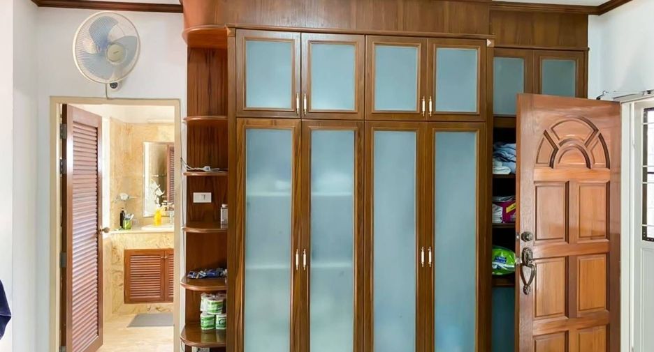 Продажа 3 спальни дом в Катху, Пхукет