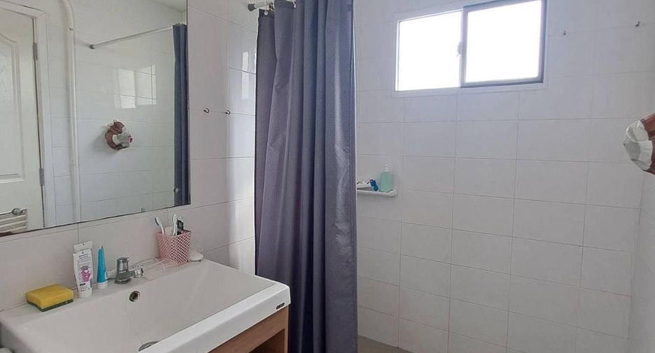 For sale 4 bedrooms villa in Kathu, Phuket