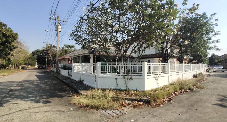 For sale 5 bedrooms house in Nong Chok, Bangkok