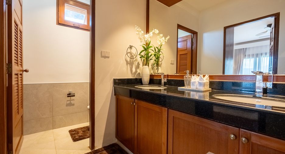 For rent 7 bedrooms villa in Thalang, Phuket