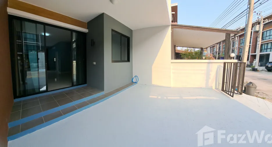 Reihenhaus zum Kauf mit 4 Zimmer in Khan Na Yao, Bangkok