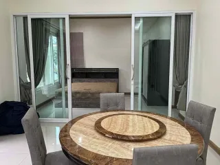 À louer 3 chambres maison à Bang Lamung, Chonburi