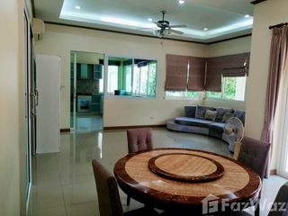 À louer 3 chambres maison à Bang Lamung, Chonburi
