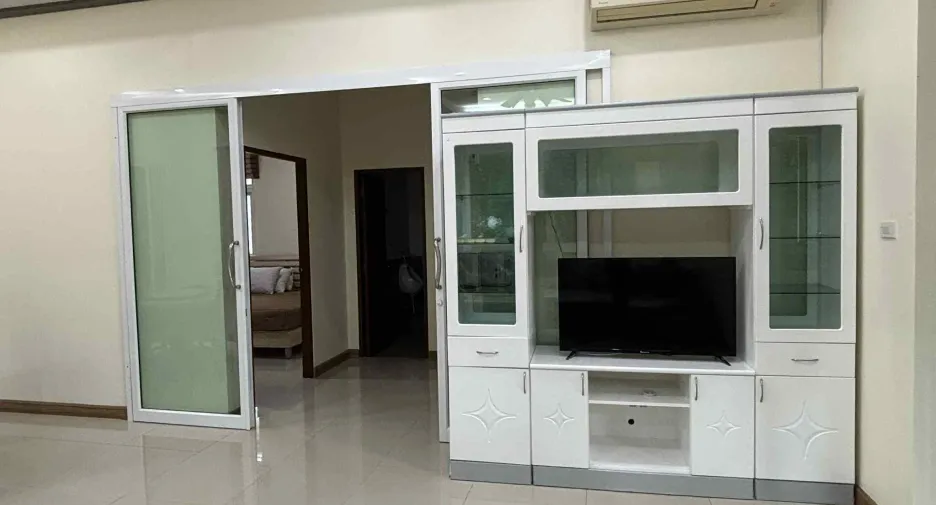 For rent 3 bedrooms house in Bang Lamung, Chonburi