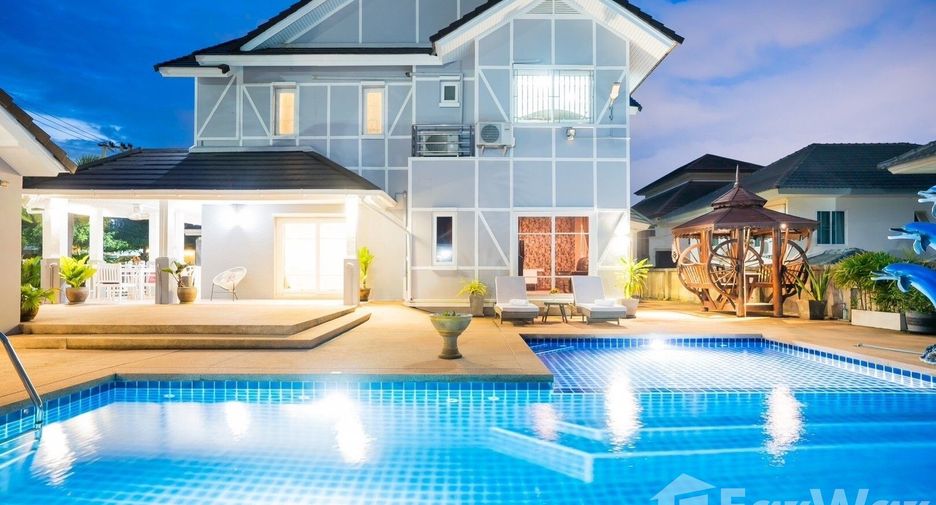 Villa en venta de 5 habitaciones en Bang Lamung, Chonburi